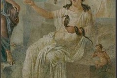 بونا ديا كانت إلهة رومانية تم جلبها من روما في النصف الأول من القرن الثالث قبل الميلاد، بعد أن تم احتلال تارينت في العام 272
