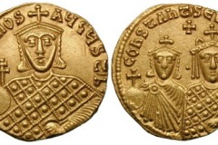 Solidus representing Leo III and Constantine V